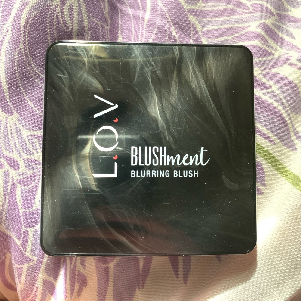 NEW L.O.V Blushment Blurring Blush